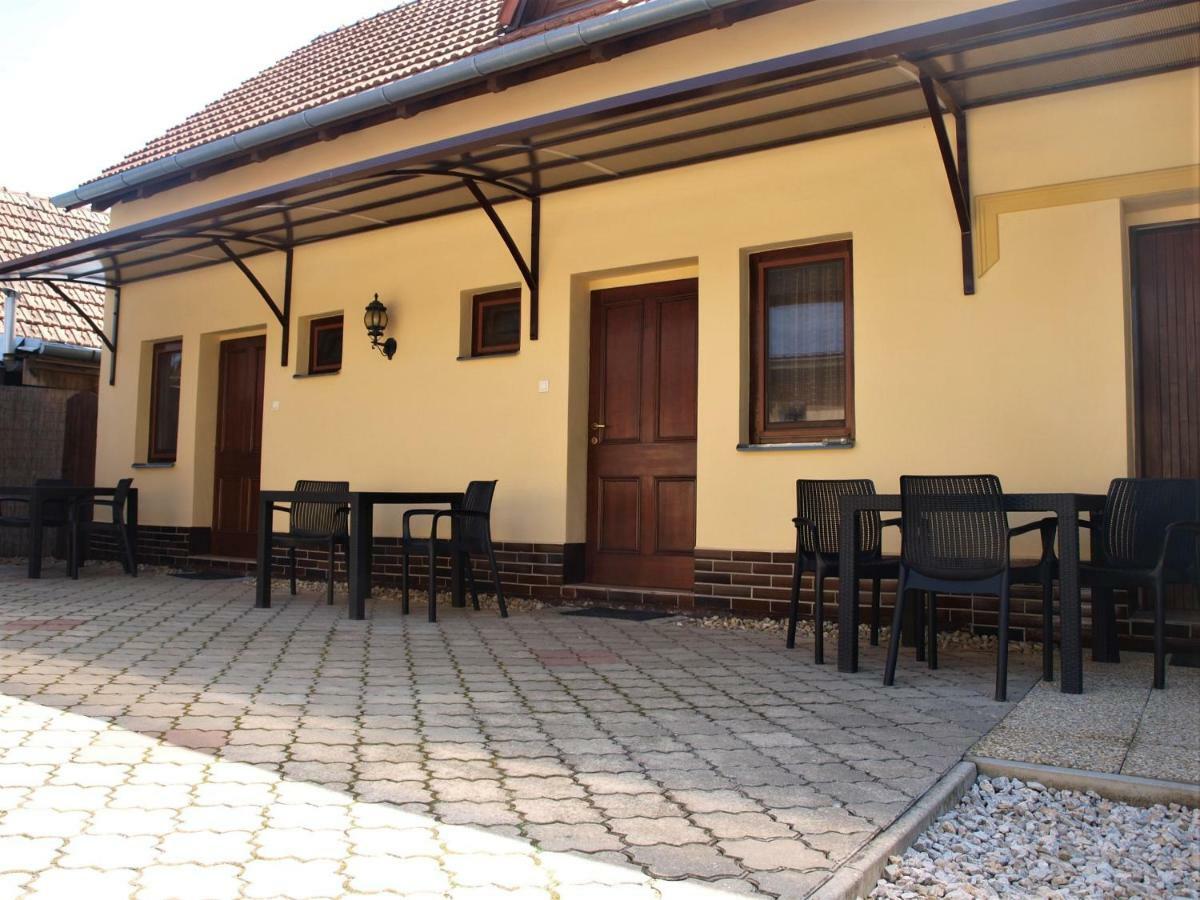 Apartmany Judita Kissova Veľký Meder Buitenkant foto