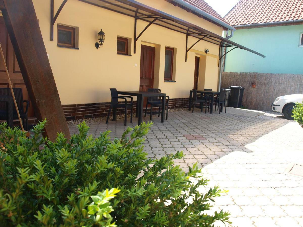 Apartmany Judita Kissova Veľký Meder Buitenkant foto